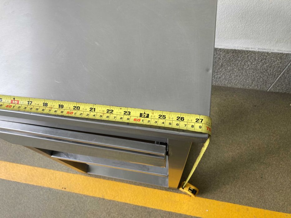 móvel construído em aço inox escaparate bancada