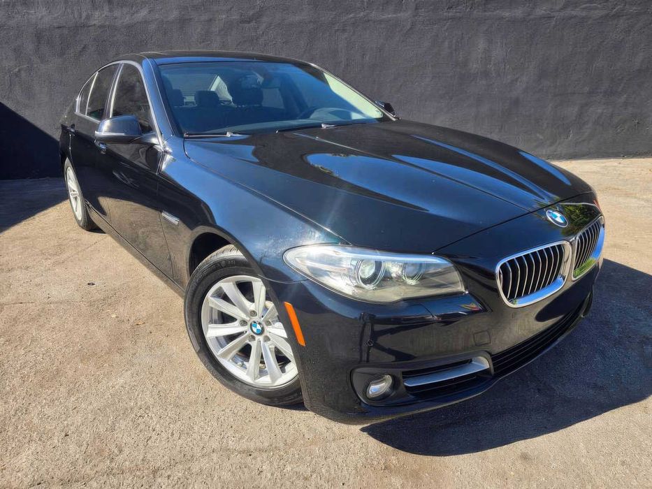 BMW 5 Series 528i      2015