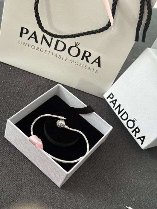Pulseira Pandora  com caixa e saco