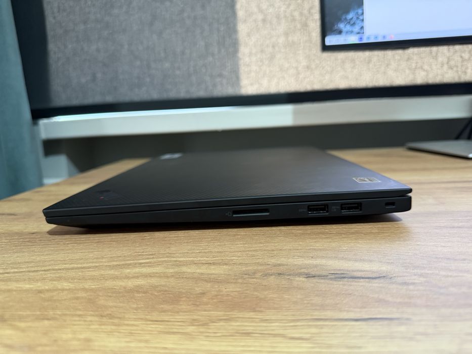 Lenovo ThinkPad P1 Gen 5 | 16" 4K Touch | Adobe RGB 100% | i7-12800H | 64GB RAM | 1TB SSD | RTX A1000