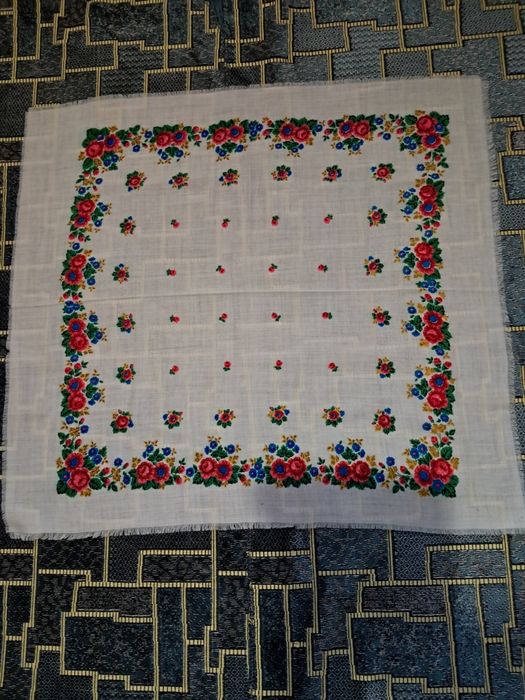 Хустка шерстяна жіноча