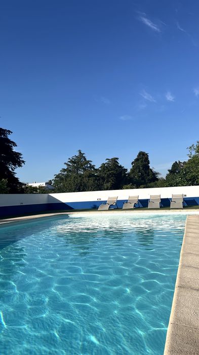 Espaço para festas/eventos com piscina + espaço interior