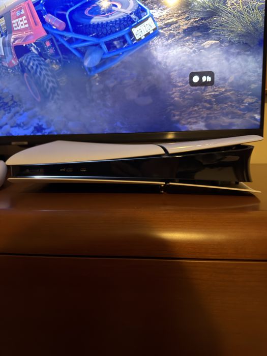 Playstation 5 + 2 comandos com garantia