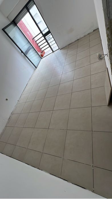 Prestação de serviços, biscates e reparação obras em  geral, Ladrilhos/ Azulejos, Pinturas, lavagem de telhados e muito mais.