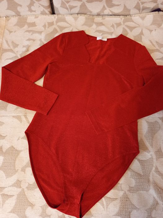 Червоний боді продам