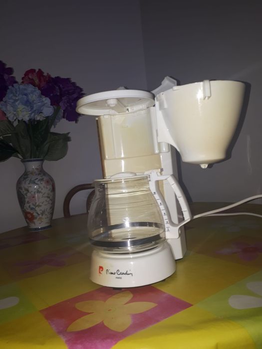 Máquina de café em bom estado