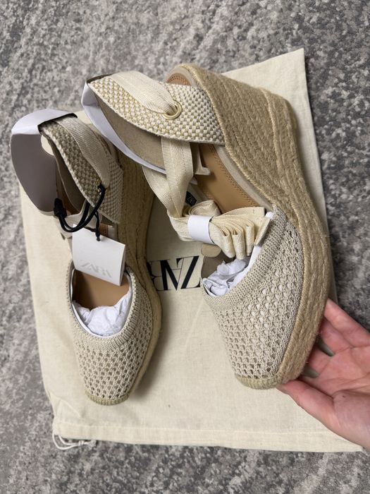 Босоніжки zara 39 танкетка боссоножки