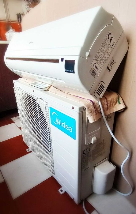 Продам кондиционер Midea MSG-09HR на 27 м2