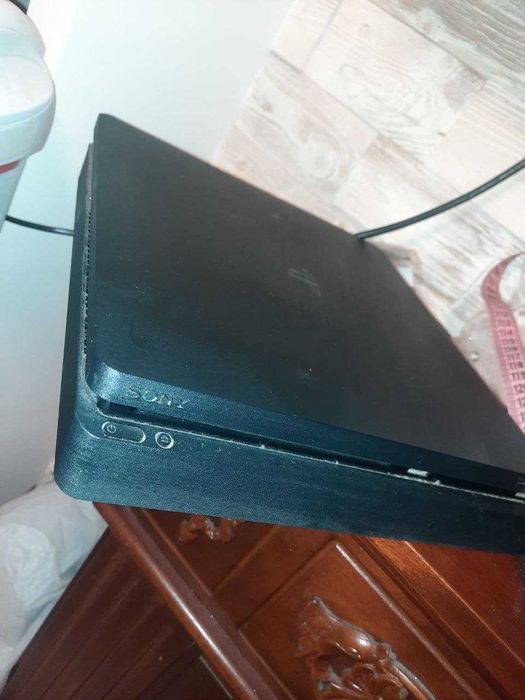 Sony PlayStation 4