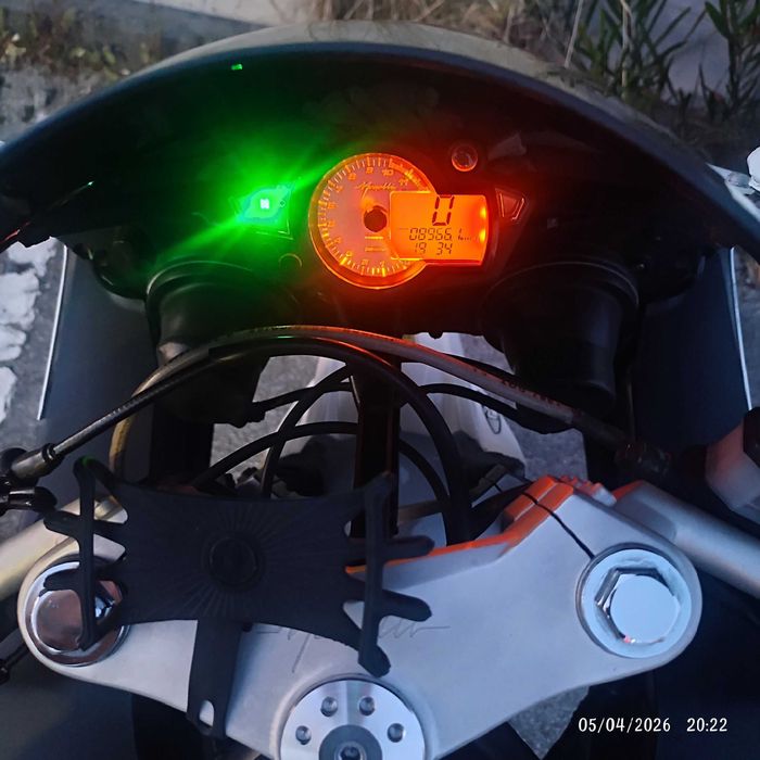Vendo mota Megelli 125 cc