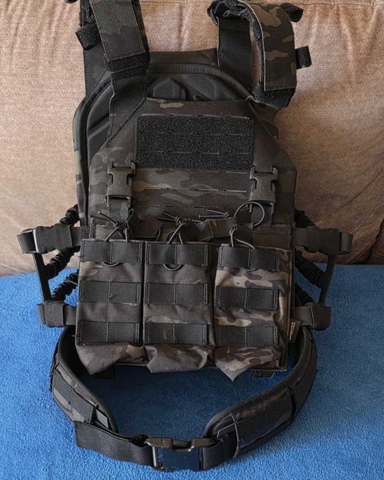 Assault Plate Carrier + ładownica na mag. + pas