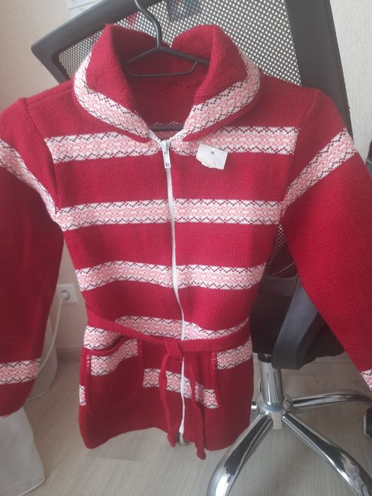Кофта для дівчинки р.122-128
