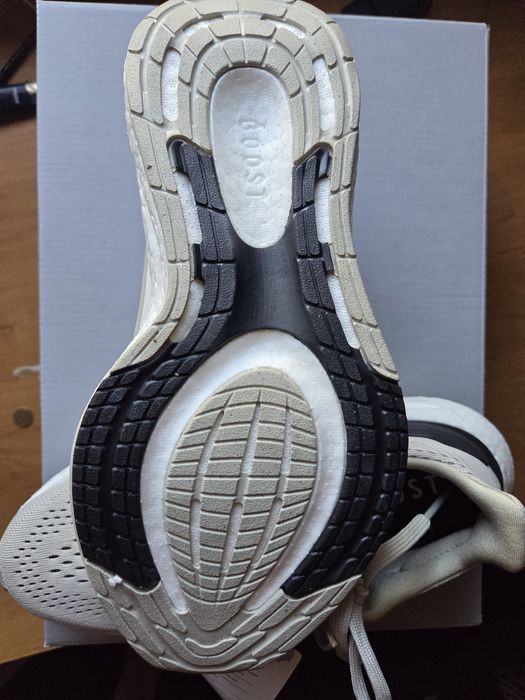 Кросівки Адідас нові, р.36-36,5