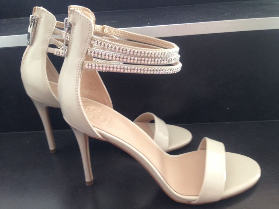 Buty GUESS rozm 39 NOWE !!!Szpilki