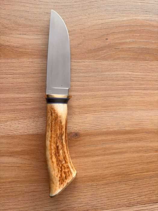 nóż myśliwski turystyczny