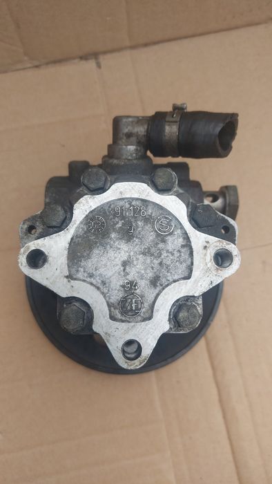 Насос ГУР гідропідсилювач Volkswagen Passat skoda Audi