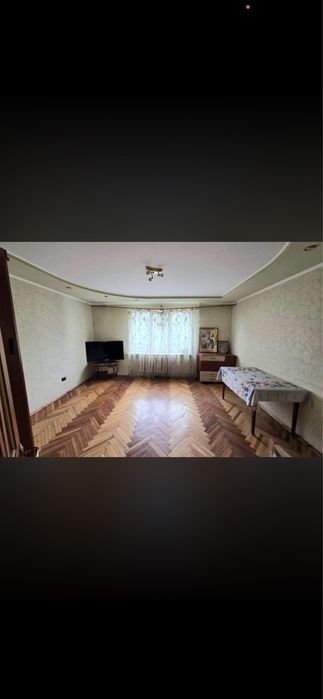 Миколайчука Продаж 3 кімнати
