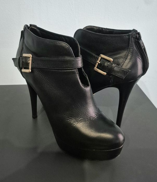 Kazar Czarne skórzane botki na szpilce rozm. 39