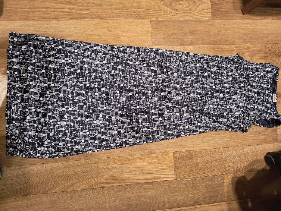 Одяг на жінку розміру S/M безкоштовно