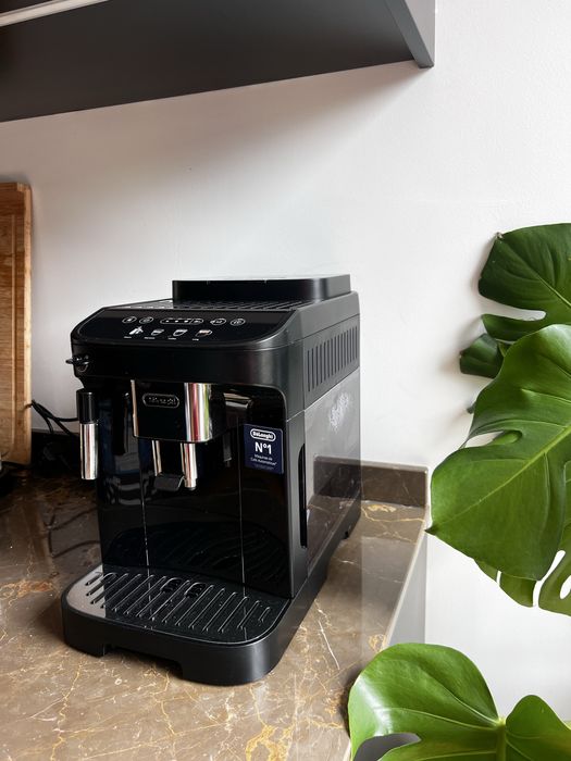 Maquina Delonghi magnifica evo