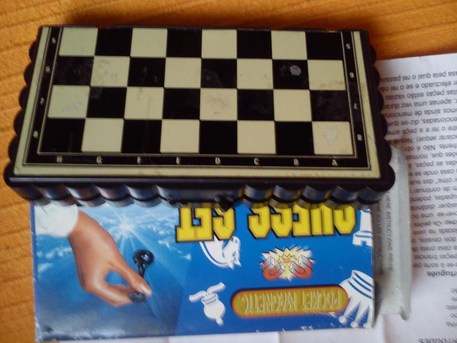 Compact Chess Set64862527314689122