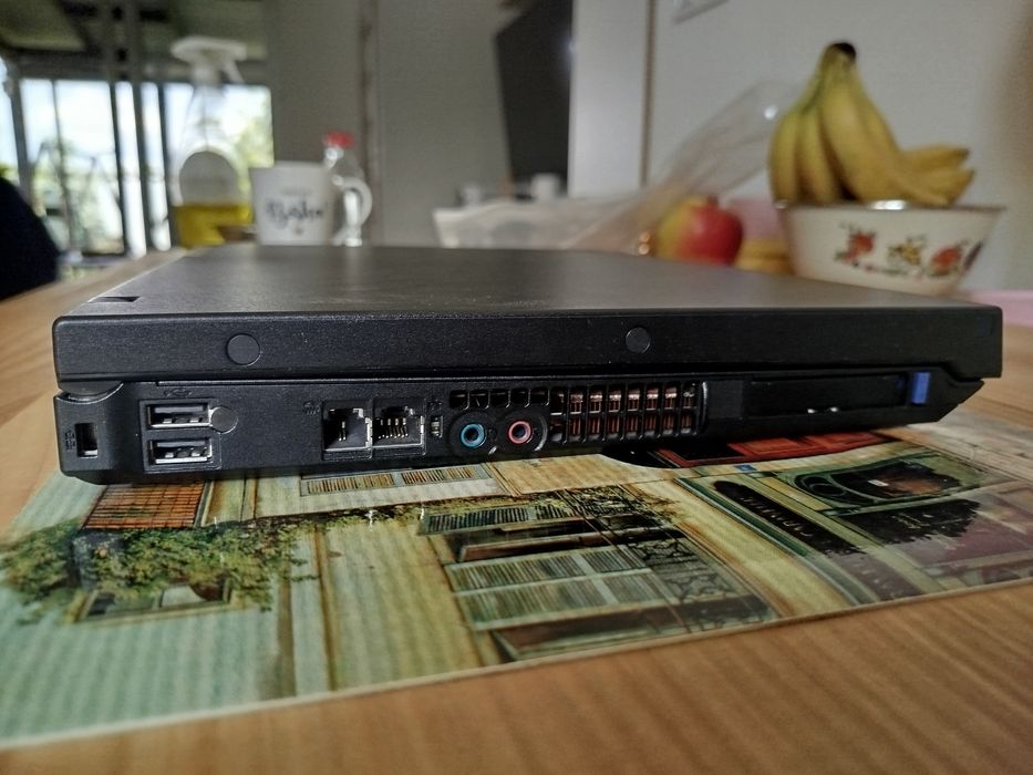 IBM R50e stan idealny kolekcjoneski