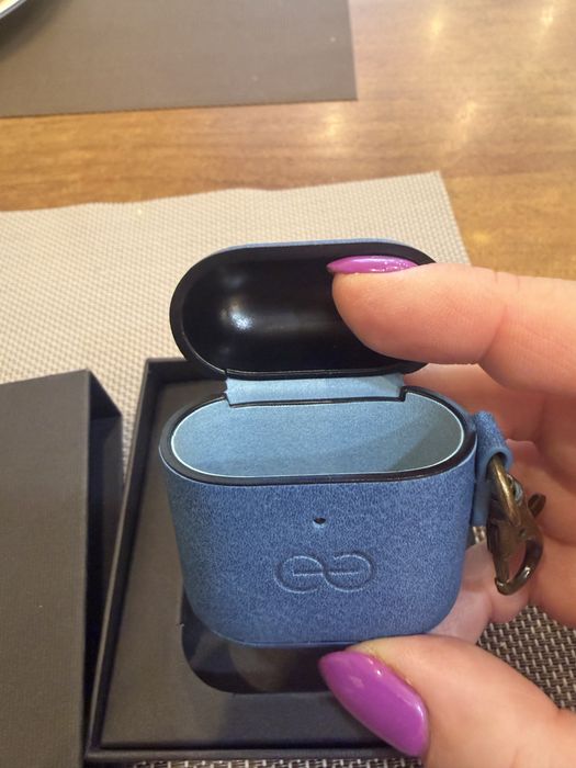 Чохол шкіряний для AirPods покоління 1/2