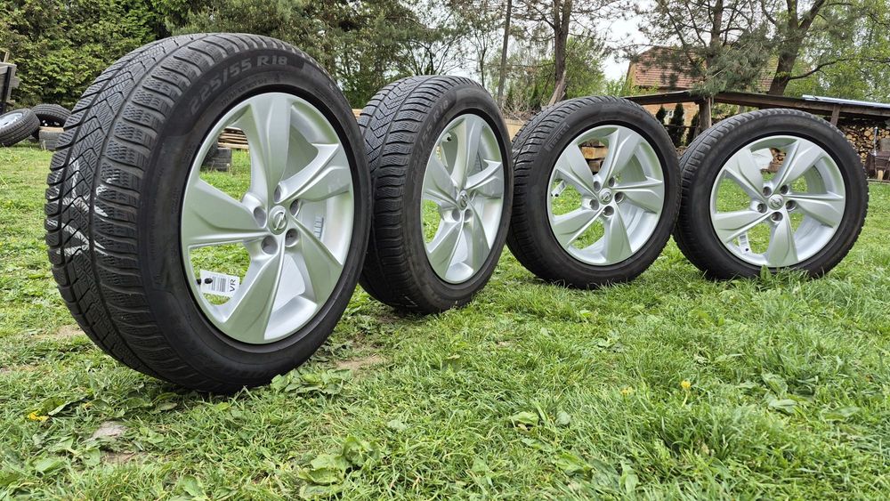 Koła Felgi aluminiowe Alufelgi Opel Grandland X 5x108 Pirelli zimowe 225/55R18