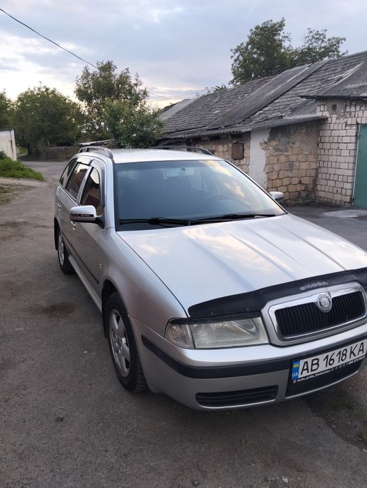 Продам шкоду тур