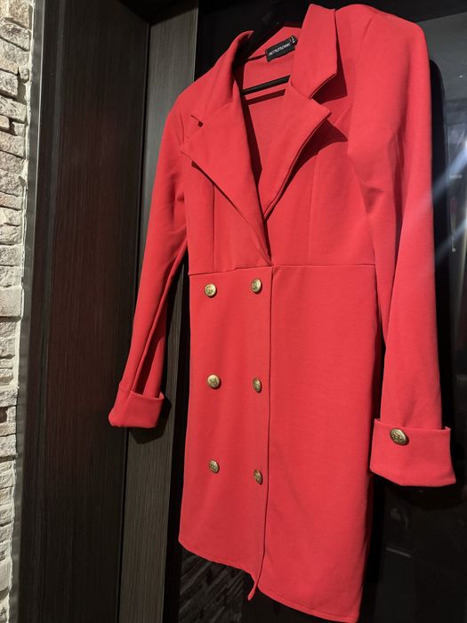 Жіноче плаття Prettylittlething