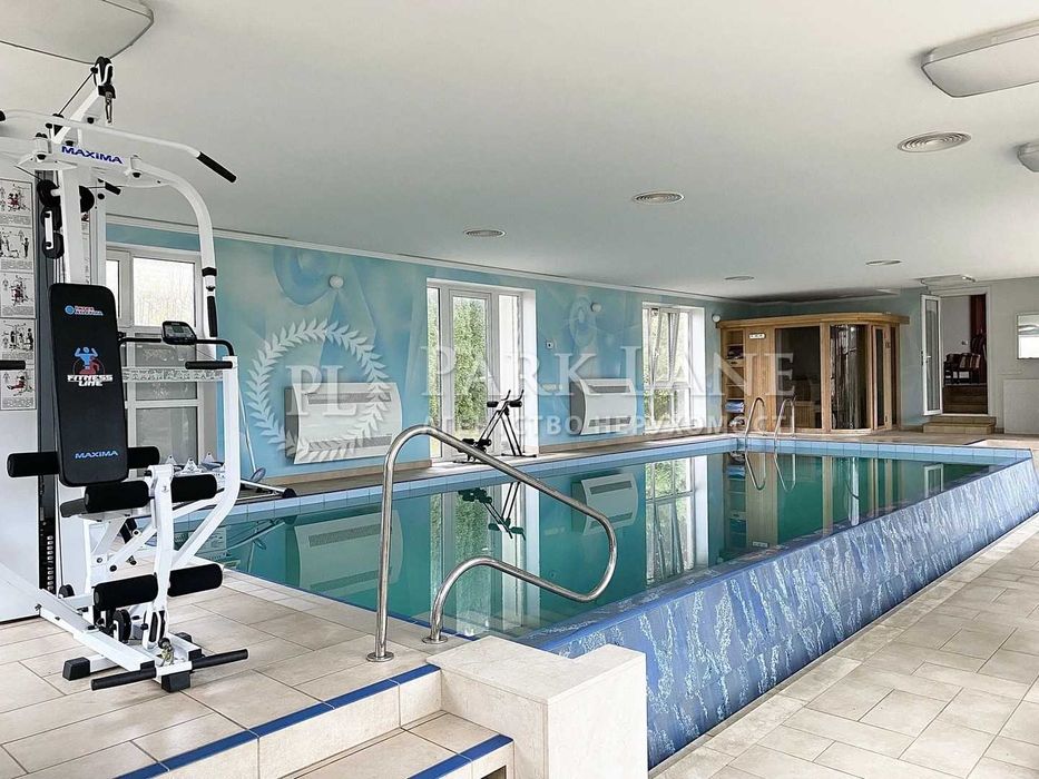 Оренда будинку Лісники. Будинок під горою. 1.3га землі.