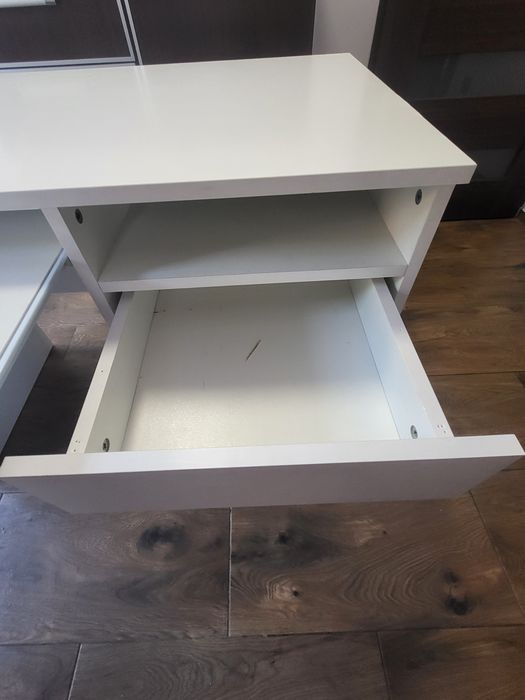 Sprzedam biurko białe