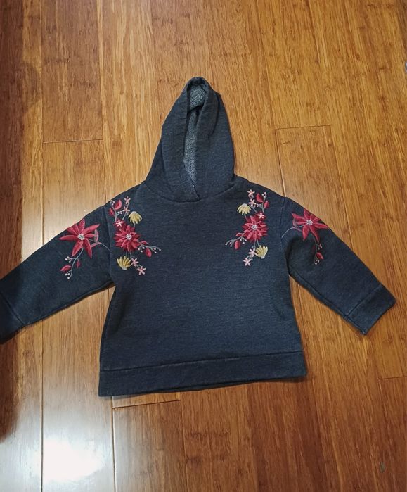Bluza z kapturem Zara 116