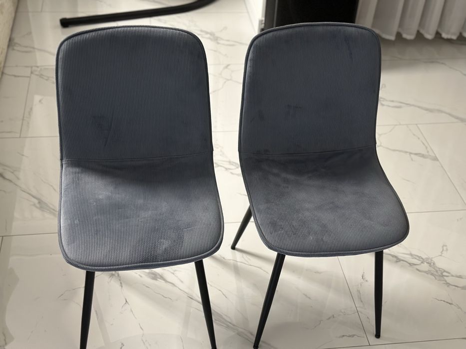Krzesła sztruksowe 2 szt. Jak nowe