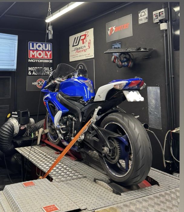 Gsxr 600 k9 com extras
