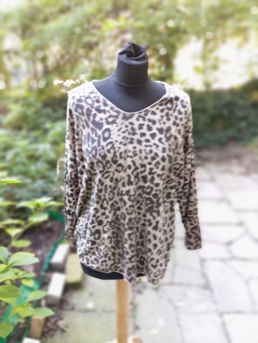 Sweterek włoski firmy The 2 Style