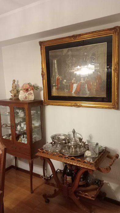 Mobília de sala Madeira  em muito bom estado