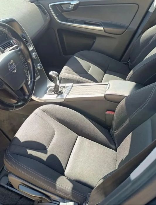 Volvo XC 60 2.0 D4 R-Design Momentum
