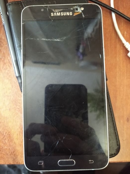Продам Samsung J710fn