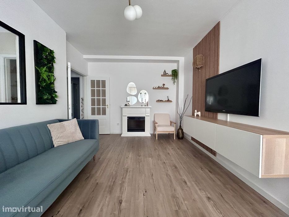 Apartamento T2 totalmente mobilado Paredes centro/estação