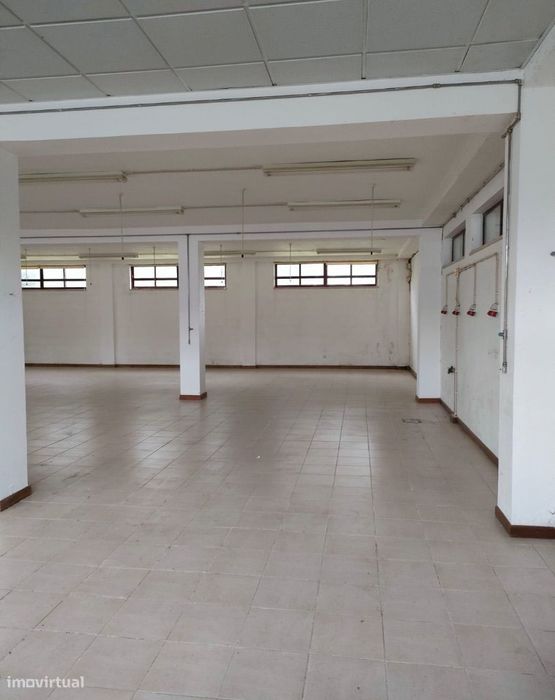 Armazém em Rio Maior