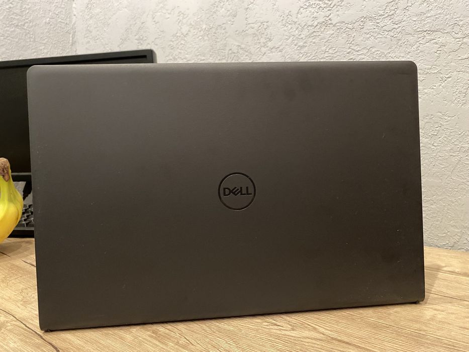 Ноутбук Dell vostro 15
