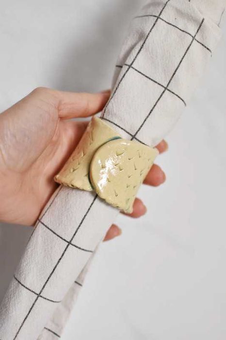 Ceramiczna obrączka do serwetki, na serwetkę, handmade