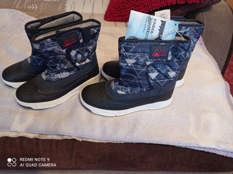 Sprzdam buty śniegowce r. 35