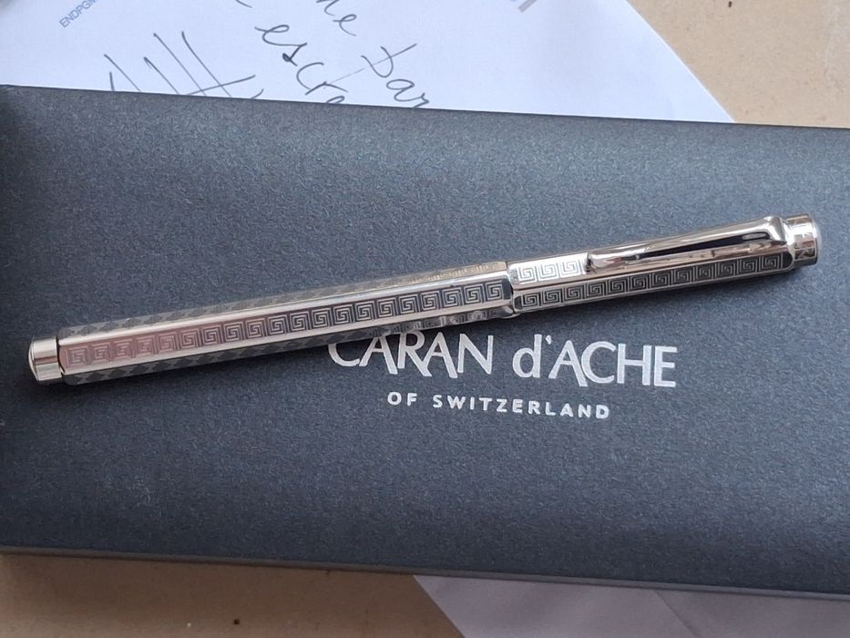 Rollerball Caran D'ache Ecridor