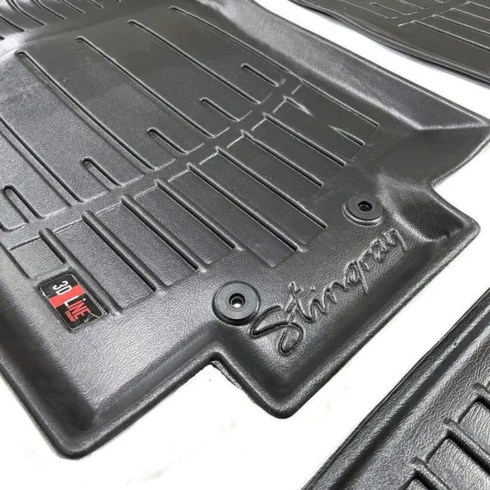 Резиновые и полиуретановые ковры салона и багажника Stingray