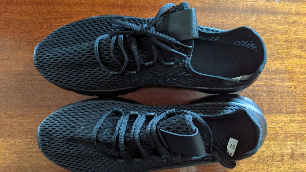 Кросівки чоловічі 45 розмір