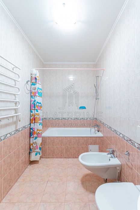 Без% Продаж 3-х кімнатної квартири, 135 м2, вул. Назарівська, 9