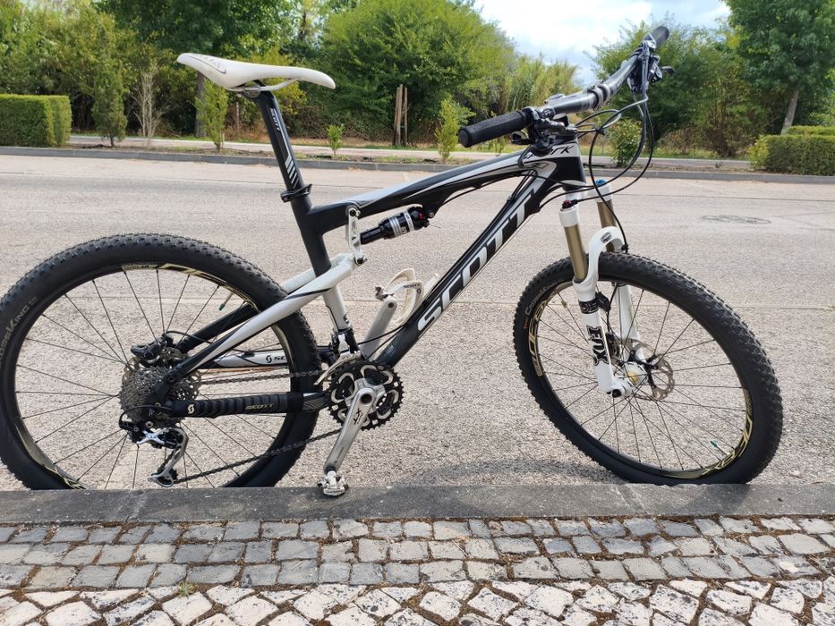 Scott Spark 30 carbono (11kg), M, Roda 26
