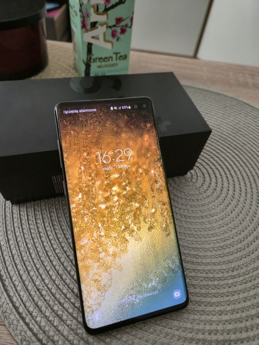 Sprzedam samsung s10 plus bdb stan